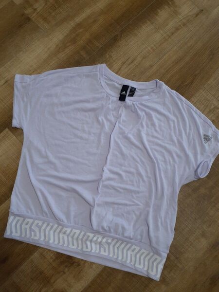 adidas Tシャツ カットソー Ssize ラベンダー
