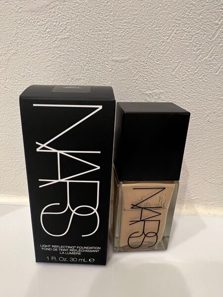 NARS ライトリフレクティングファンデーション 02174