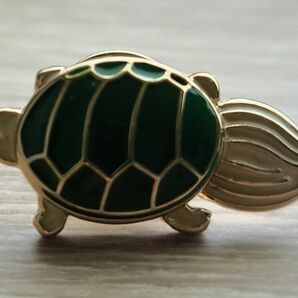 ★新品★ピンバッジ 亀
