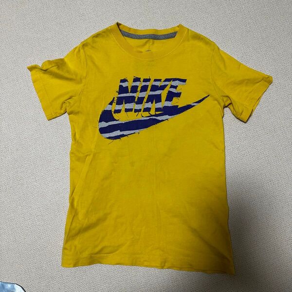 ナイキ 半袖Tシャツ トップス ロゴT スポーツウエア キッズ 男の子用 XSサイズ イエロー NIKE
