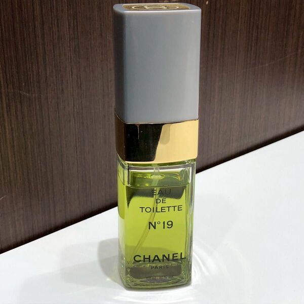 ☆【CHANEL】シャネル №19 オードトワレ 100ml