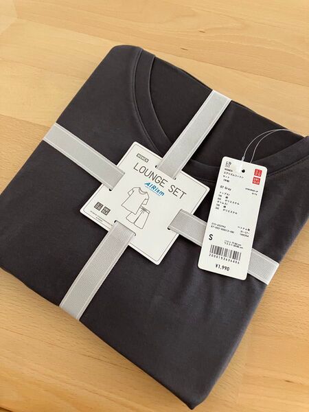 【新品タグ付】UNIQLOユニクロエアリズム【LOUNGE SET】sサイズ ラウンジセット 部屋着 ルームウェア パジャマ