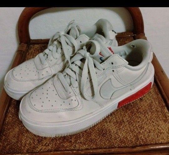 NIKE ナイキ スニーカー エアフォースワン エアフォース1 ホワイト 白 DUNK ダンク ジョーダン フォンタンカ