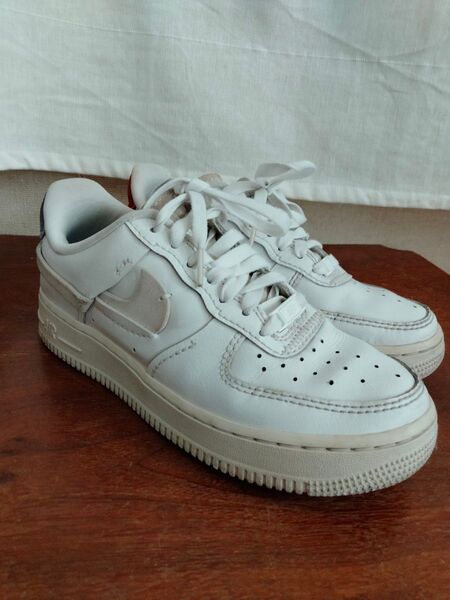 NIKE ナイキ スニーカー AIR エアフォースワン エアフォース1 白 ホワイト ローカット