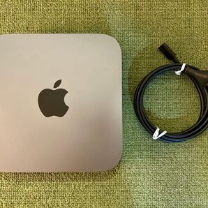 Mac mini 2018 (CPU: Core i3、SSD: 128GB、メモリ: 8GB)