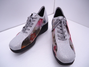 [KCM]hro-13-22.5* новый товар * женский толщина низ casual спортивные туфли сетка цветочный принт 22.5cm оттенок серебра сделано в Японии 