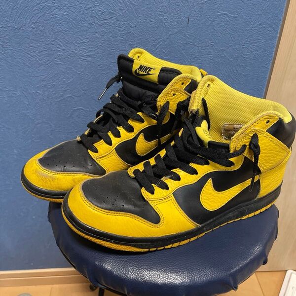NIKE DUNK HIGH イエロー