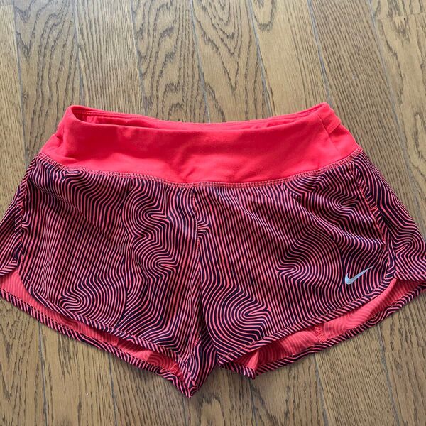Nike 赤黒Sサイズ ランニングショートパンツ dri fit ナイキ