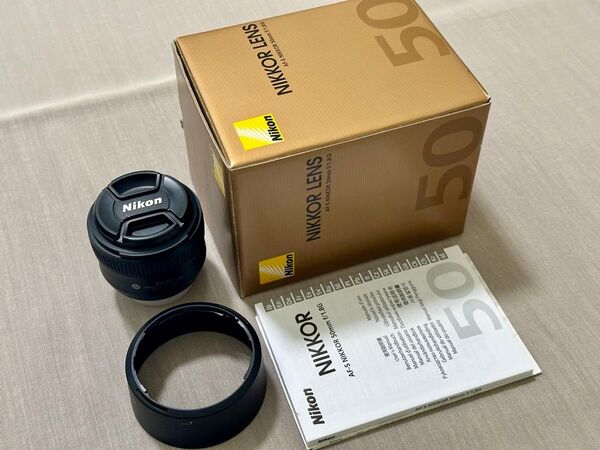 新同品 ニコン NIKON AF-S NIKKOR 50mm f/1.8G 単焦点レンズ 国内正規品 Fマウント