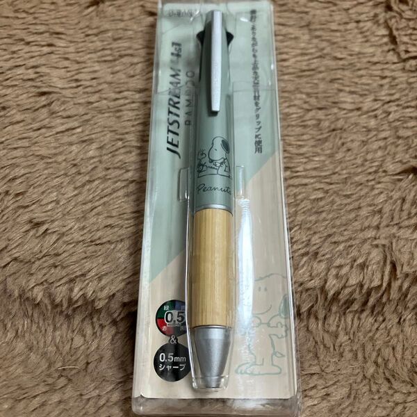 新品未使用カミオジャパン ジェットストリーム 4&1 スヌーピー 304482