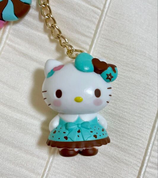 新品 サンリオ シークレットマスコットチャーム(チョコミント)キティ
