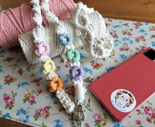 スマホショルダー スマホストラップ マクラメ編み ハンドメイド お花