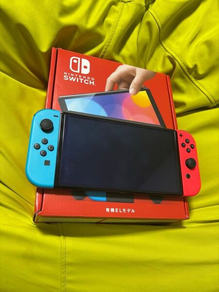 【美品】ニンテンドースイッチ 有機EL 2023年製 Nintendo Switch 付属品完品 おまけあり 有機el