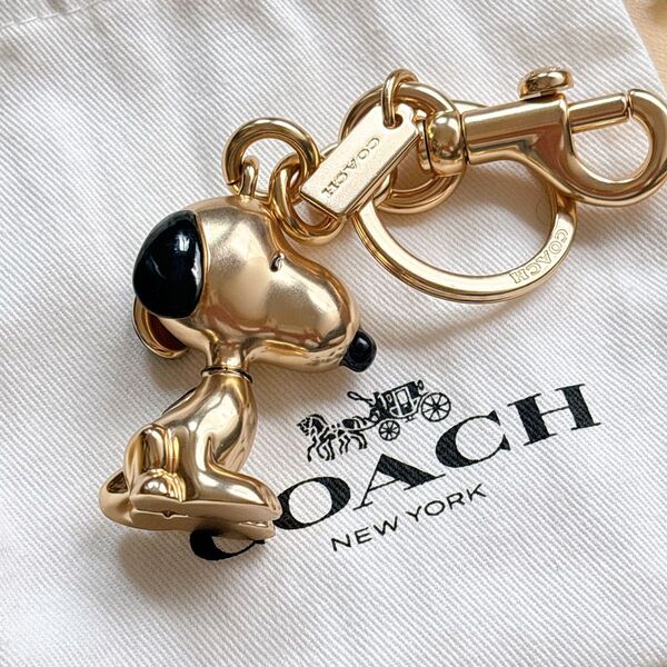 極美品COACH スヌーピー バッグチャーム ゴールド キーチャーム コラボ 即完売品 数量限定