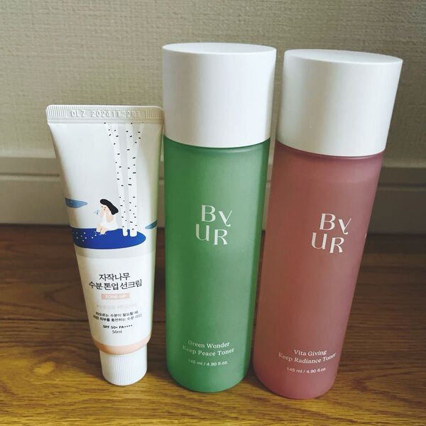 BYUR トナー2本セット+おまけROUND LAB トーンアップクリーム SPF50