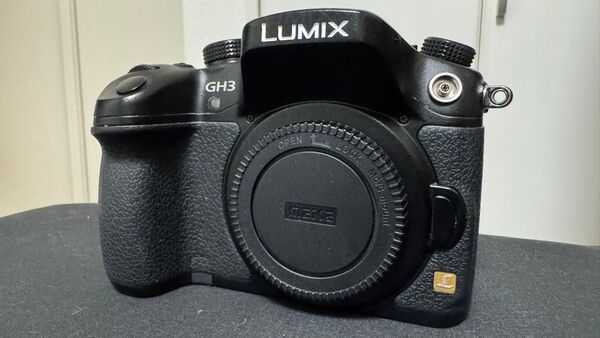Panasonic LUMIX DMC-GH3ボディのみ