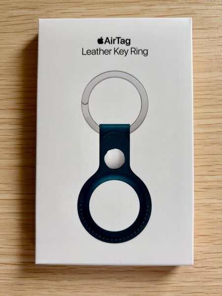 【新品未開封品】Apple純正 AirTag レザーキーリング バルティックブルー