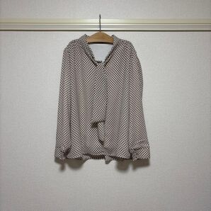 SN by StyleNote 総柄 ボウタイ ブラウス トップス M