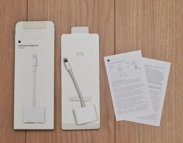 Apple純正 MD826AM/A Lightning-Digital HDMI AVアダプタ