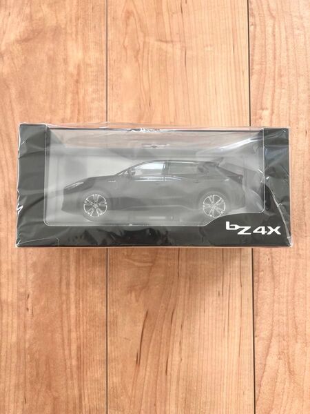 トヨタ BZ4X 1/30 ミニカー 非売品