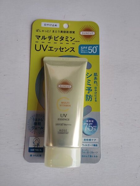 サンカット マルチビタミン UVエッセンス SPF50+ PA++++