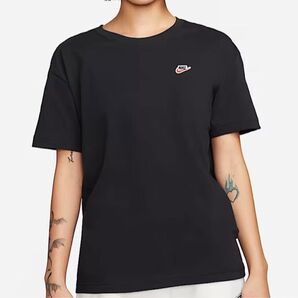NIKE Tシャツ ブラック ロゴ刺繍