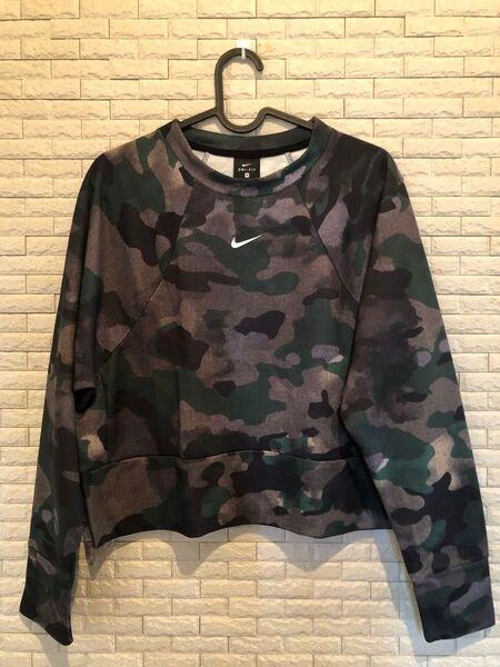 NIKE ショート丈 スウェット 迷彩柄