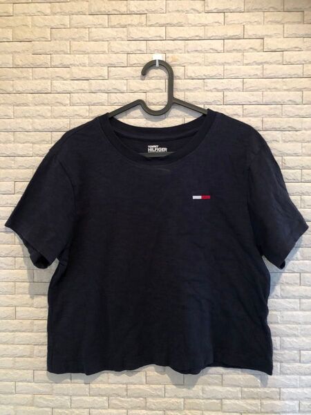 Tommy Hilfiger ショート丈Tシャツ ネイビー