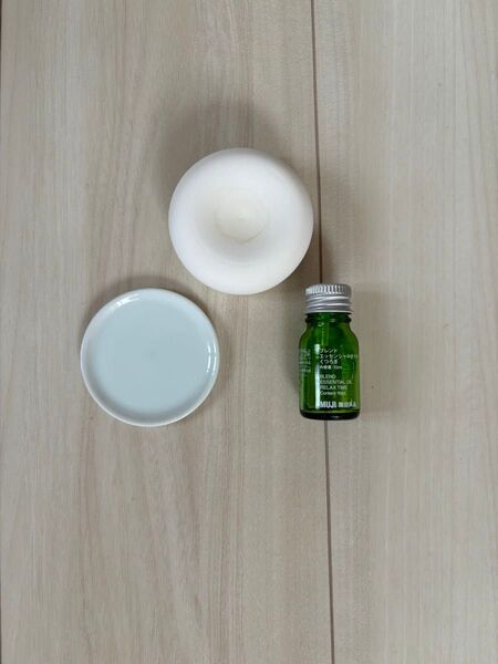 無印良品 ブレンドエッシェンシャルオイル くつろぎ&アロマストーン皿付き