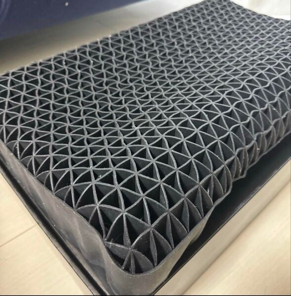 ヒツジのいらない枕-【至極】新品のサラサラ枕カバー付きです。