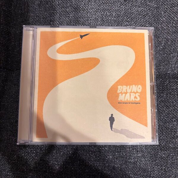 【※購入前にコメントください】BRUNO MARS/doo-wops&hooligans ブルーノマーズ
