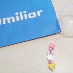 新品未使用/familiar/ファミリア/木製ストラップ/うさぎ