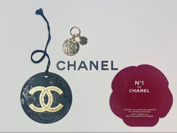 CHANEL アイクリームN°1ドゥ シャネル サンプル・ノベルティ ムーンチャーム ゴールド・ブラック
