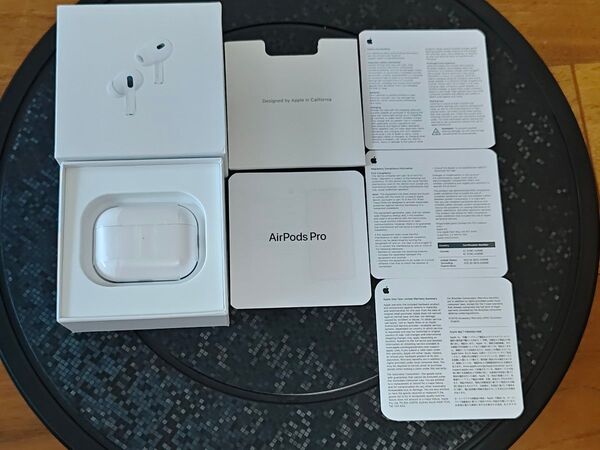 AirPods Pro2 Apple ワイヤレスイヤホン MagSafe充電ケース 付属品全揃い