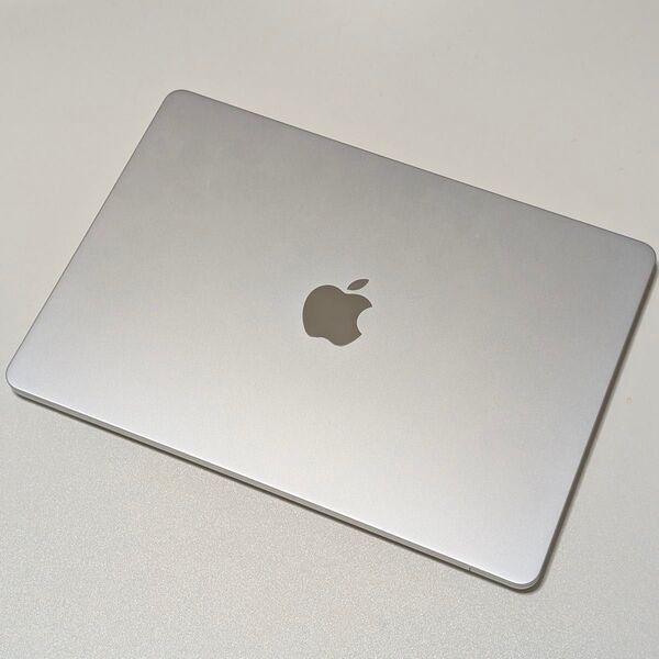 Apple MacBook Air M3 16GB/256GB シルバー