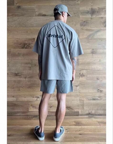 F.C.Real Bristol× MADNESS Tシャツ サイズL 訳あり