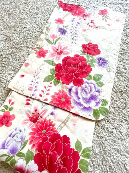 レディース浴衣 単品 華やか 花柄 クリーム色