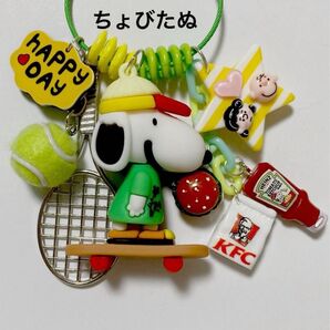 じゃらじゃらキーホルダー 白い犬の休日
