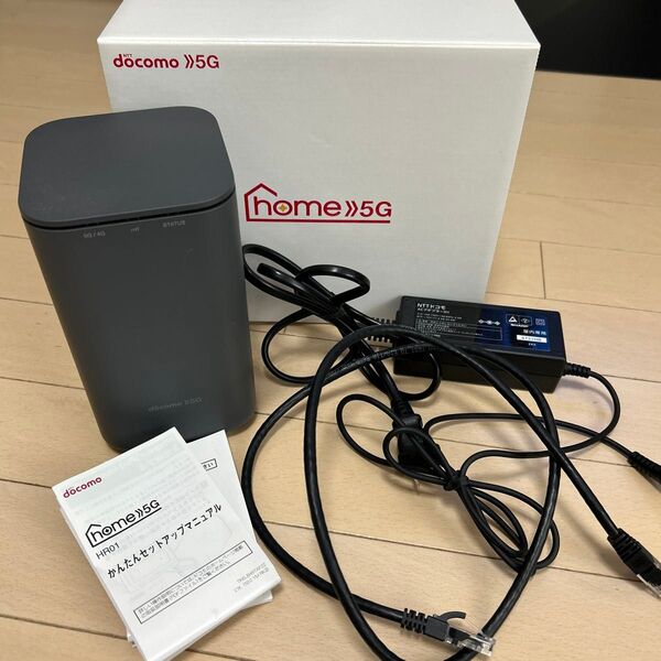 ドコモ home 5G HR01 ダークグレー