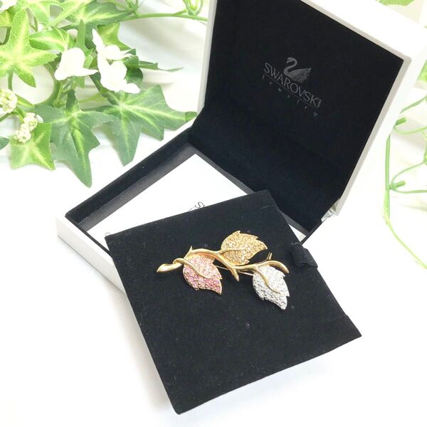 美品 SWAROVSKI スワロフスキー ブローチ リーフ ゴールド