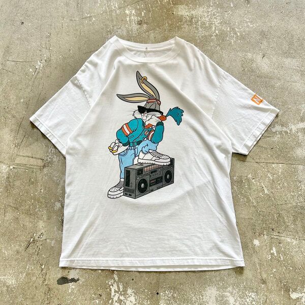 バックスバニー ルーニーテューンズ Tシャツ 古着 L