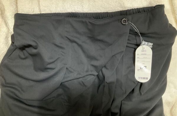 熱を遮る大きく開くラクパンツ(DHC通販) サイズ=LL、色は黒、キュロットタイプ