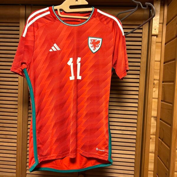 ユニフォームウェールズ代表ベイル選手 adidas