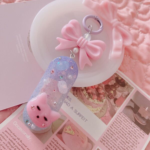 *.゜絆創膏とねこのシャカシャカキーホルダー*.゜レジン 平成 フェアリー