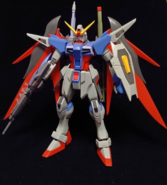 【ガンプラ完成品】 MG 1/100 ディスティニーガンダム