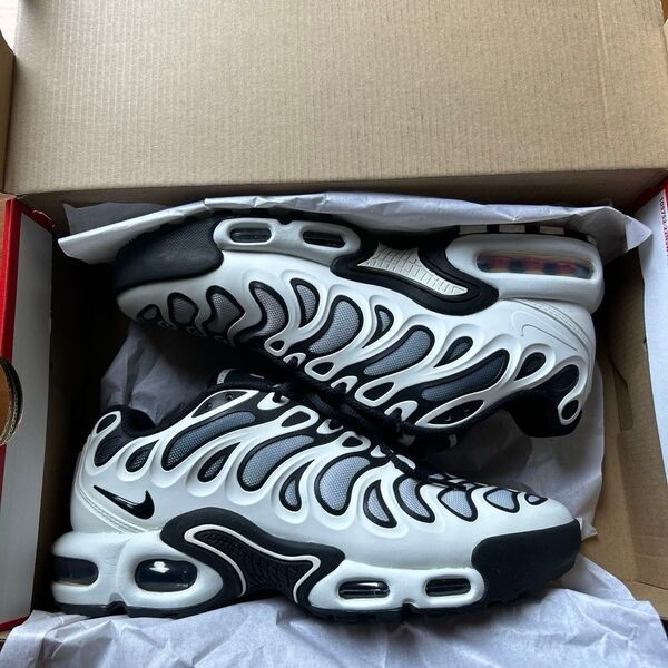 NIKE ナイキエアマックスプラス 白黒 24センチ AIR MAX PLUS