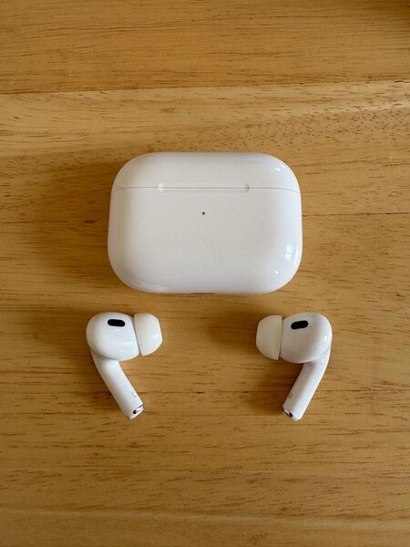 AirPods Pro 第2世代 A2698 ライトニング