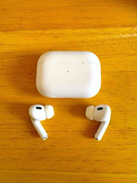 AirPods Pro 第2世代 A2698 ライトニング