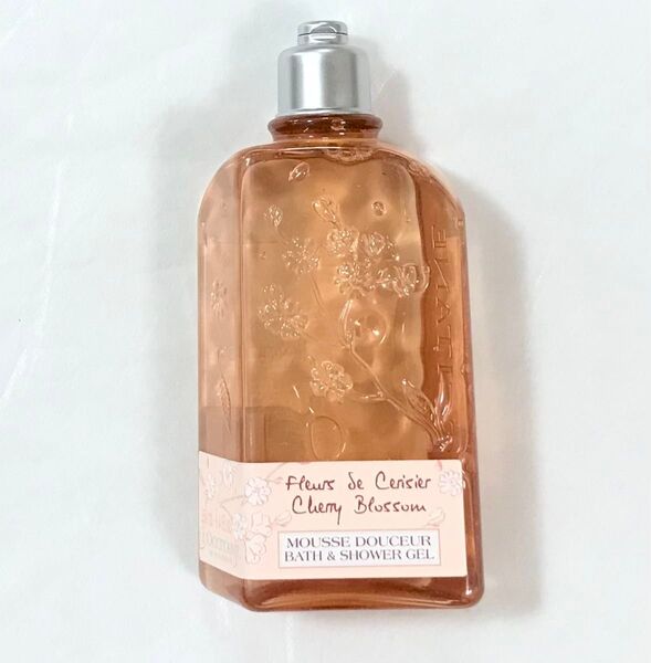 ロクシタン チェリーブロッサム シャワージェル250ml 新品未開封
