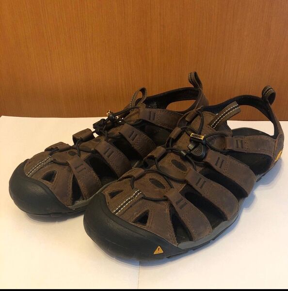 KEEN レザー サンダル ブラウン 27.5cm